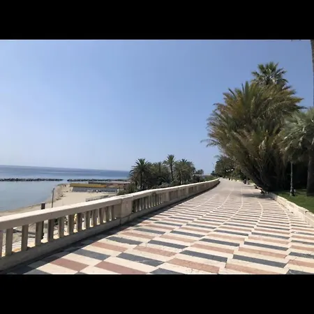 Grand A Pieds * Sanremo